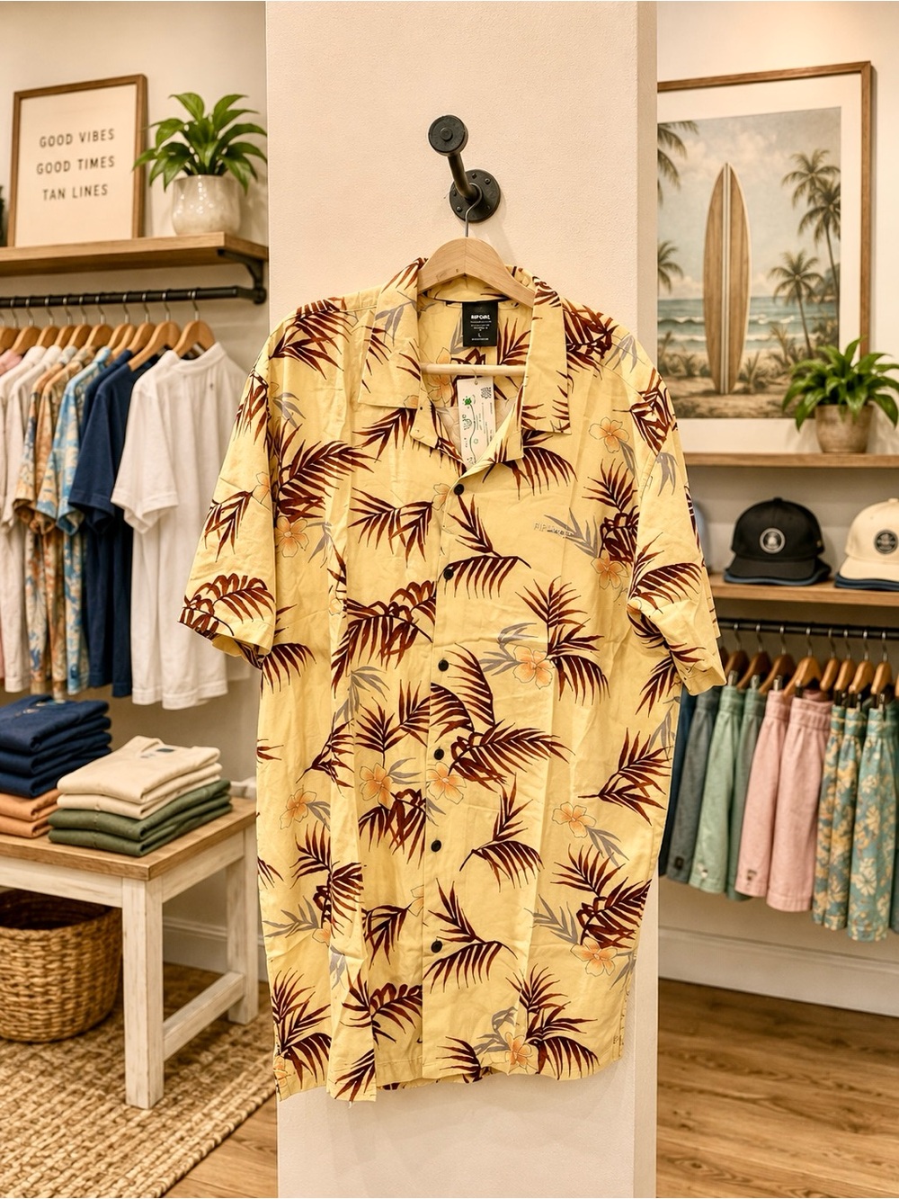 Rip Curl Men’s Tropical Hawaiian Button-Up Shirt NWT Large Viscose Beach Resort